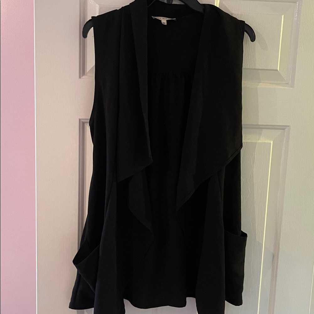 Lily Black Sleeveless Drape Vest